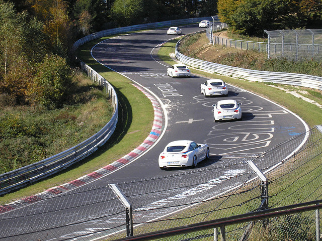 ニュルブルクリンク24時間耐久レースとは Webon ウェボン